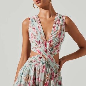 ASTR Floral Pleated V-Neck Cutout Maxi Dress - Blue and Pink